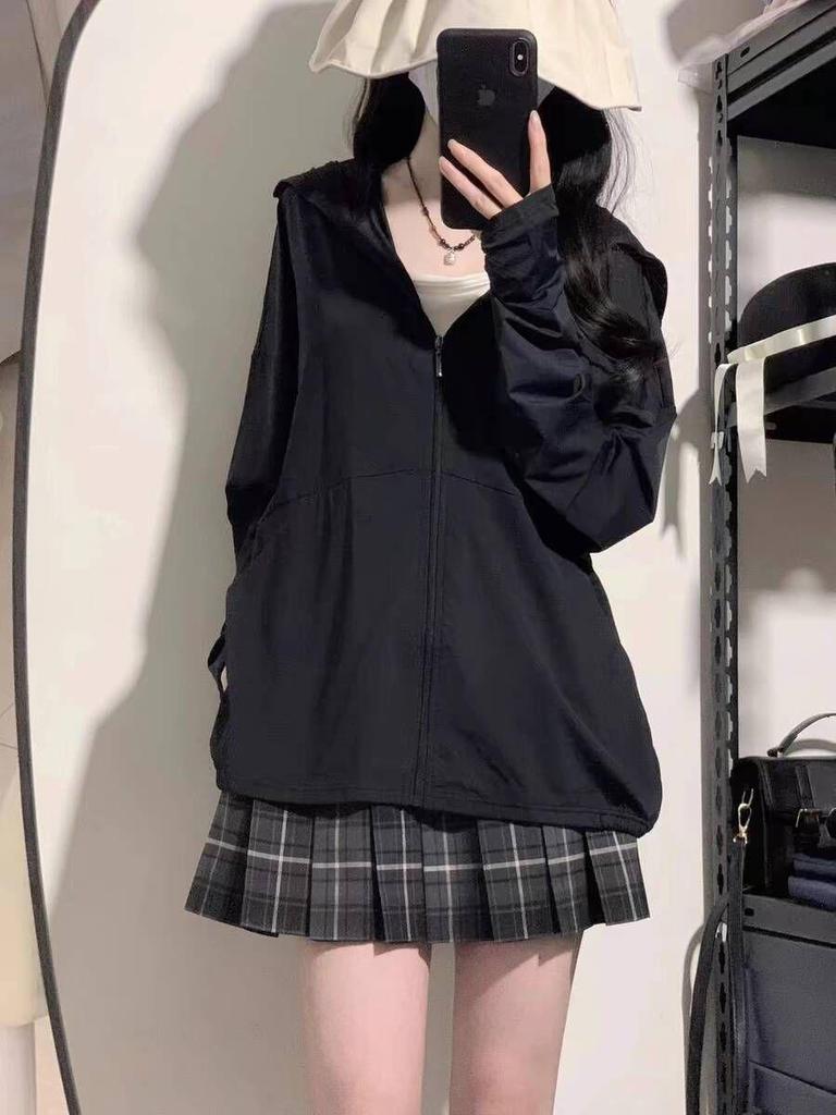 Женская куртка Ice Silk Sun Protection Jacket 2024 года — летняя однотонная, дышащая, легкая и свободная