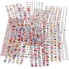 Rangs de pierres de strass autocollantes de différentes couleurs et formes. Réf 28402