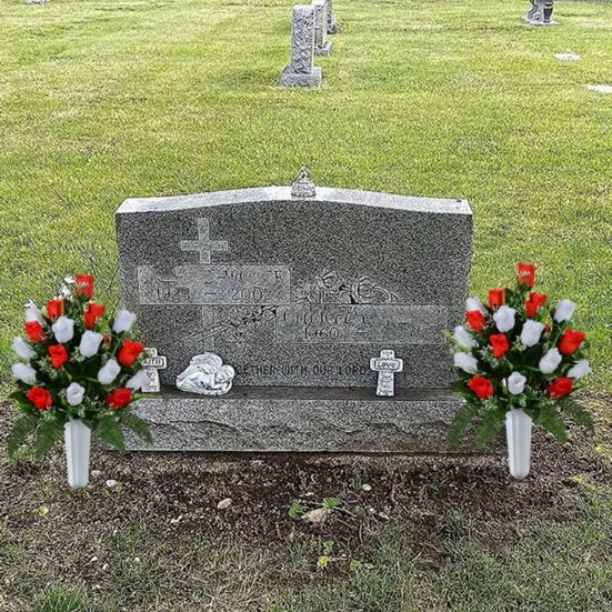 2 шт. Искусственные кладбищенские цветы для улицы, поддельные красные и белые розы с длинным шипом, ваза, мемориальный букет цветов для кладбища, надгробия, украшение кладбища