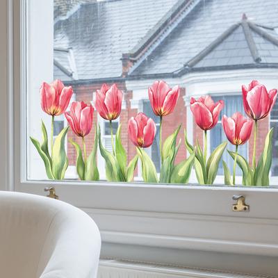 Стеклянные дверцы шкафа с акварельным тюльпаном и декоративными наклейками на окна для украшения дома