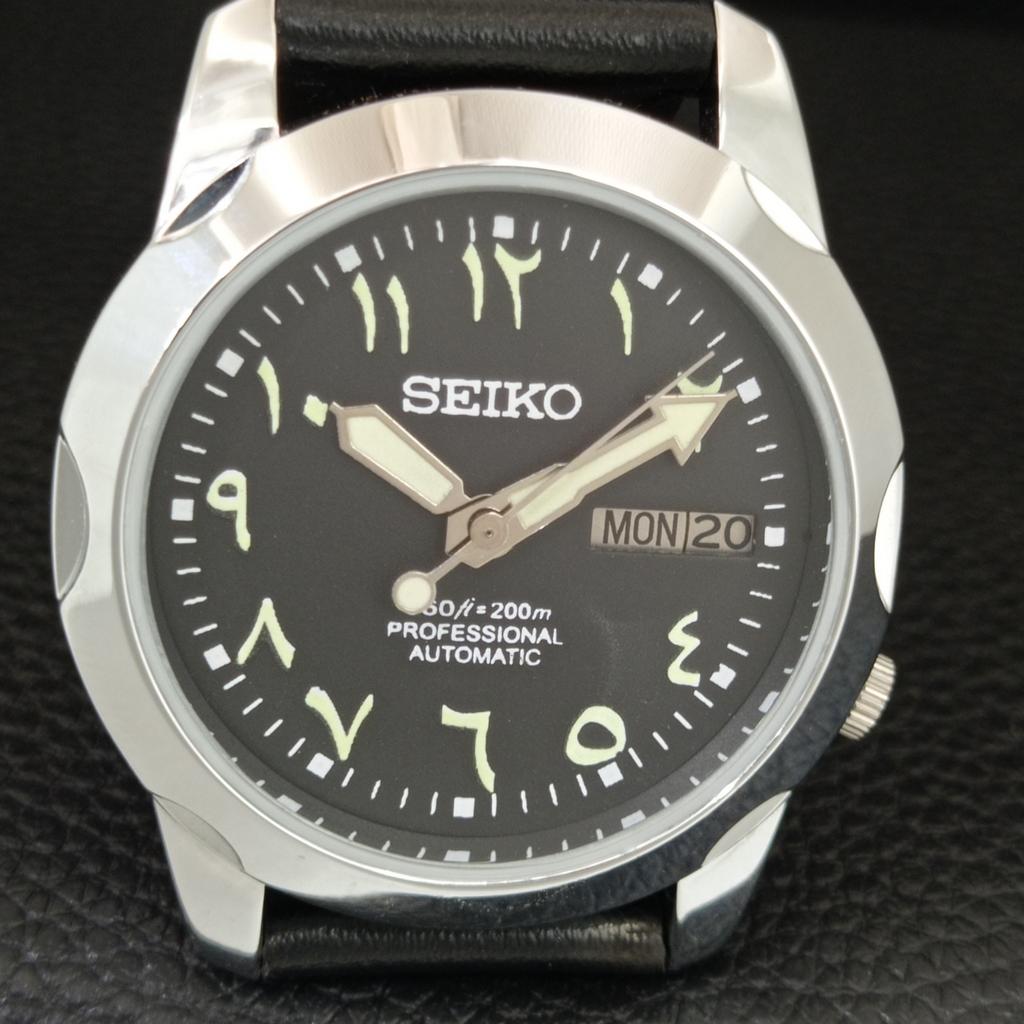 ОТРЕМОНТИРОВАННЫЕ МУЖСКИЕ ЯПОНСКИЕ АВТОМАТИЧЕСКИЕ ВИНТАЖНЫЕ ЧАСЫ SEIKO ЧЕРНЫЙ ЦИФЕРБЛАТ a445531-1
