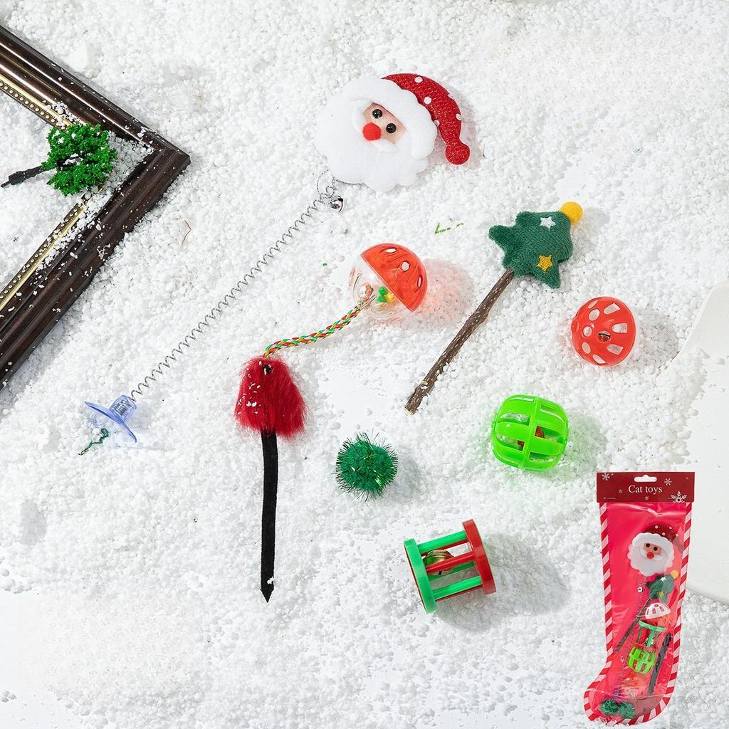 New Pet Christmas Cat Toy Interactive Puzzle Toy Gift Box Pet Toy Set Bell Combination Christmas Sock Elk Elderly Cat Toy Stick