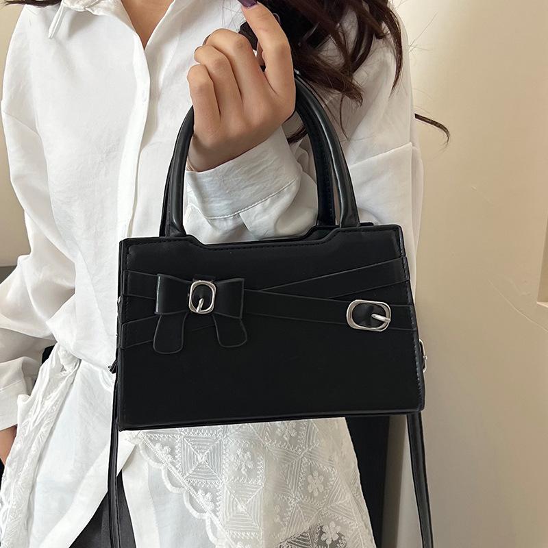 Simple Casual Commuting Women's Bag New Trendy and Fashionable Small Square Bag Korean Style Handbag Bag Feel Underarm Bag Women