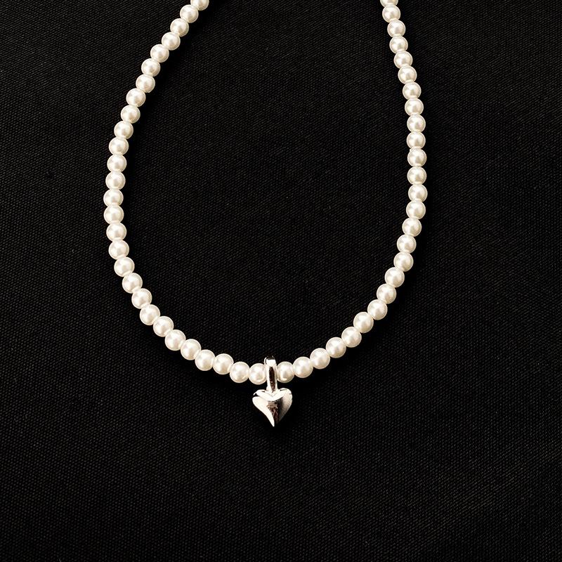 Ожерелье Love Pearl Съемная подвеска в форме сердца Цепочка на ключицу Французский ретро Легкая роскошь Ощущение