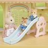 Sylvanian Families Детский сад Лес ST Mark Сертифицированная игрушка Кукольный домик для возраста от 3 лет и Sylvanian Epoch "Веселый детский сад" S-61 Вверх, Семьи,