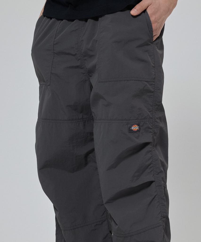 Dickies Устало-легкие нейлоновые брюки, угольный цвет