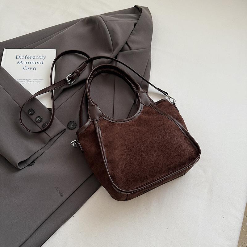 Премиальная нишевая сумка с чувством, женская осенне-зимняя 2025, новая матовая ретро сумка через плечо, популярная портативная сумка-ведро