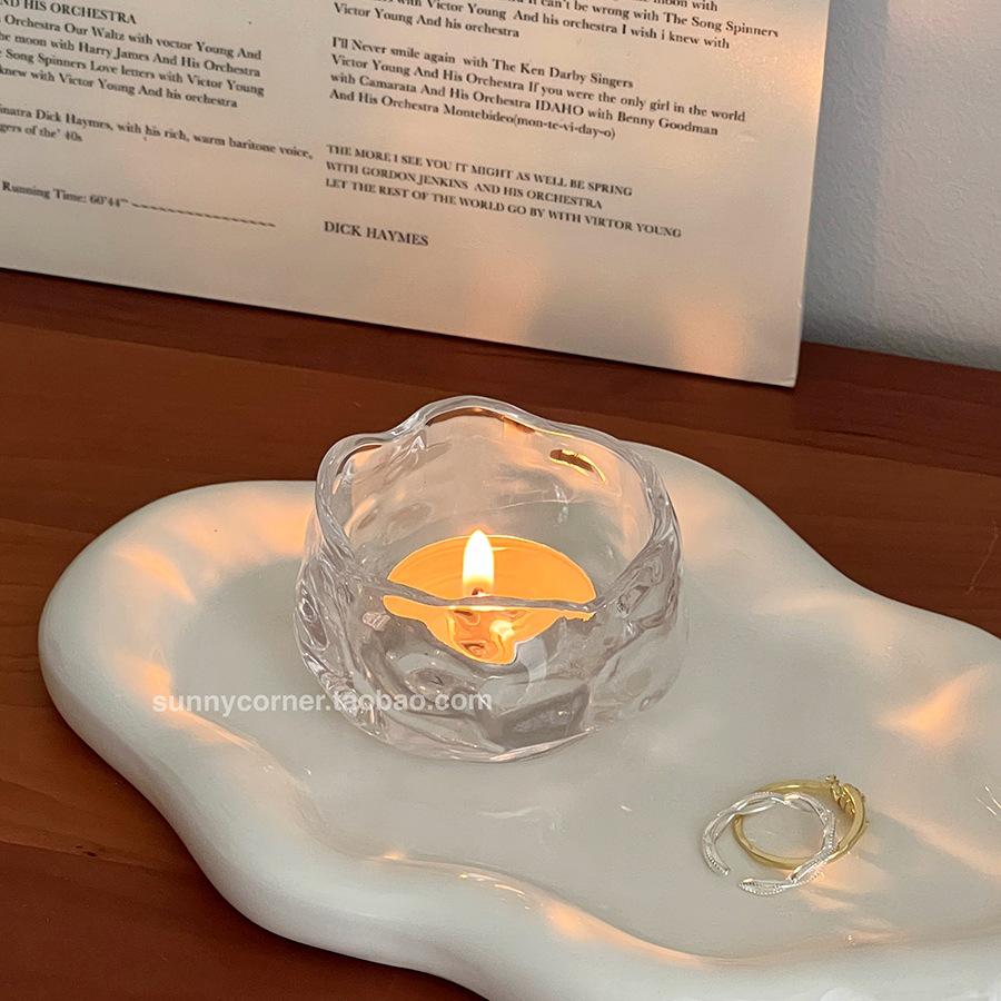 Подсвечник из неровного стекла в европейском стиле для романтической атмосферы – Идеальный декор для гостиной или обеденного стола