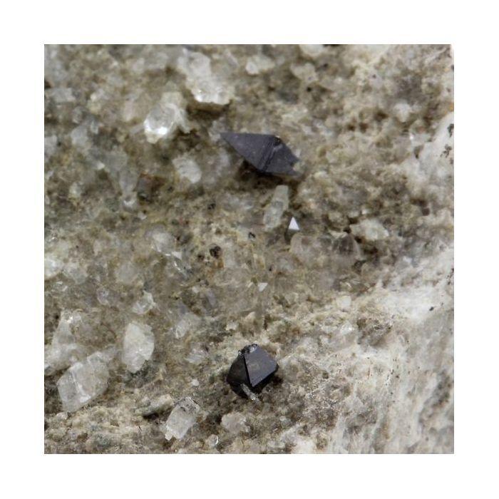 Pierres et Minéraux. Anatase. 544.0 ct. Sarenne, Oisans, Isère, France.