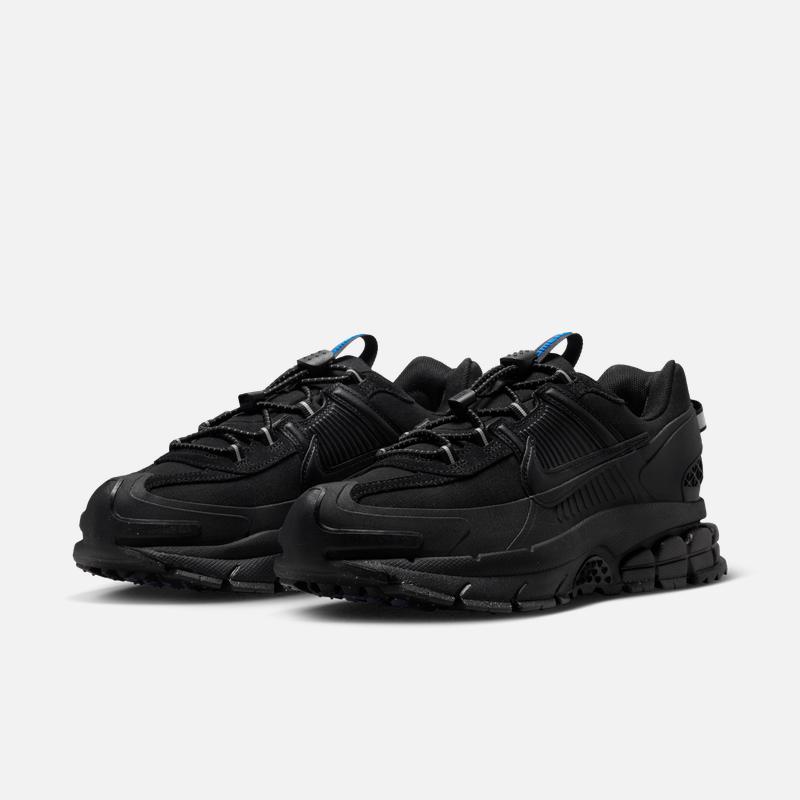 Nike Легкие женские зимние спортивные кроссовки для улицы - NIKE VOMERO ROAM HQ2181