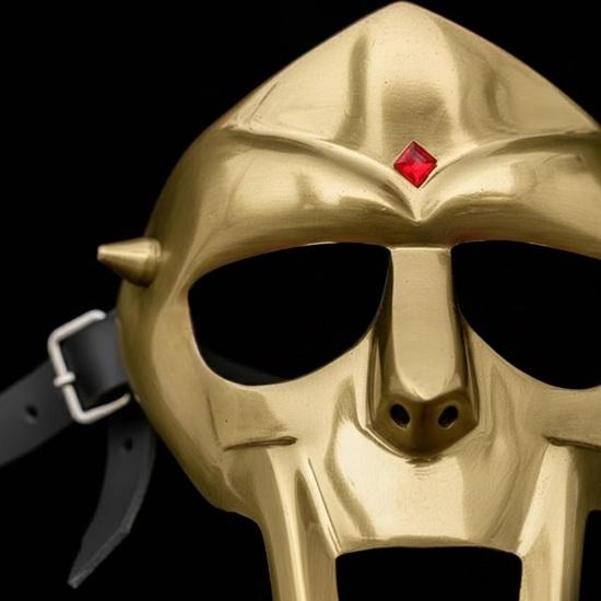 Маска MF DOOM с золотым покрытием, Стальная маска гладиатора Madvillain для косплея, демонстрации и коллекционеров