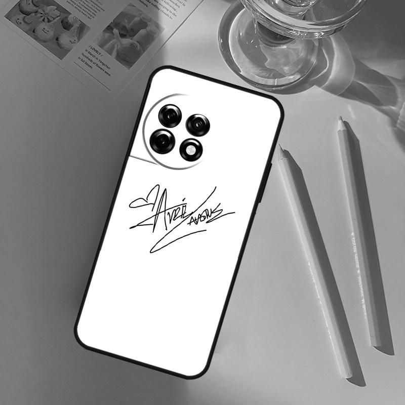 Singer Avril Lavigne Funda For OnePlus 13R 13 12 R 11 9 10 Pro 8T 9RT 10T OnePlus Nord CE 2 3 4 Lite N20 N30 Case