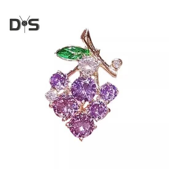 Women Brooch Floral Decor Stainless Hollow Exquisite Vintage Anti-slip Wear-resistant Coat Collar Hat Scarf Decoration Clothes Pin Garment Jewelry