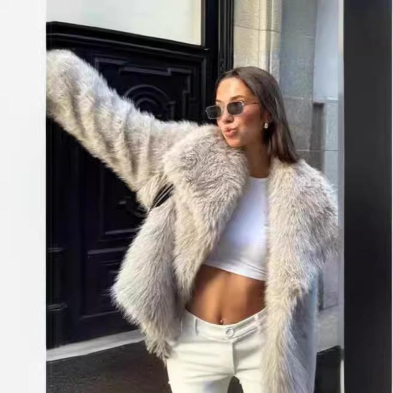 Женское укороченное пальто из искусственного меха Оверсайз с лацканами Теплая зимняя верхняя одежда