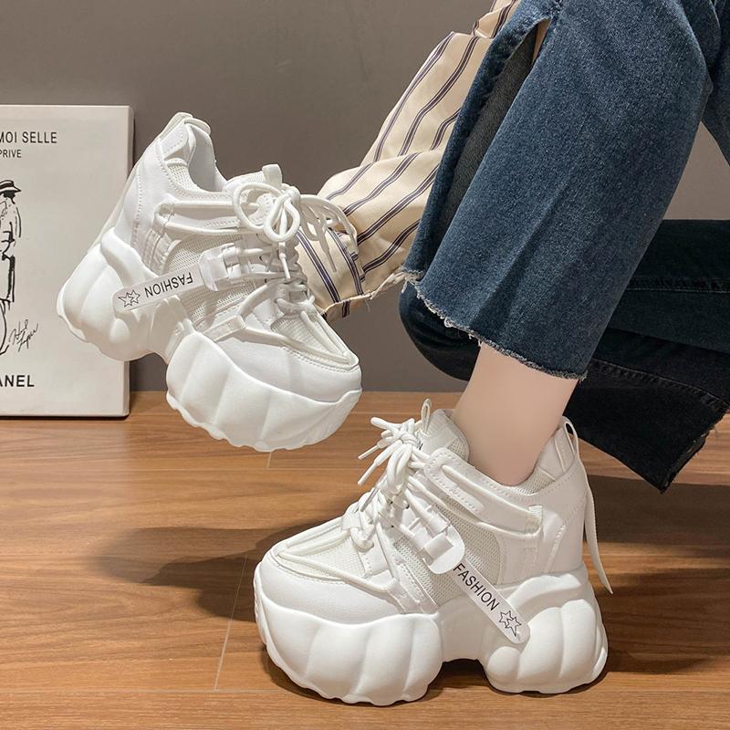 Модные черные массивные кроссовки для женщин, весенние спортивные туфли на платформе со скрытым каблуком, женская толстая подошва, дышащая повседневная обувь