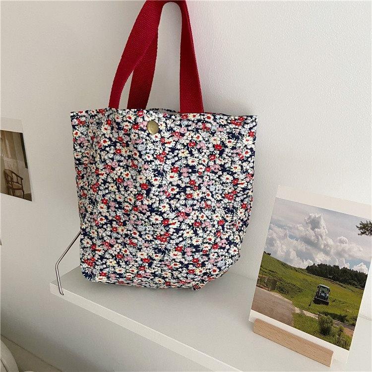 Очаровательная Маленькая Квадратная Сумка для Повседневного Использования с Цветочными Узорами