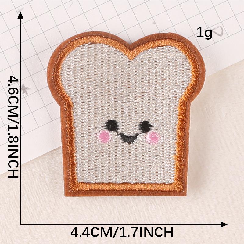 Вышитая нашивка на одежде и аксессуарах своими руками