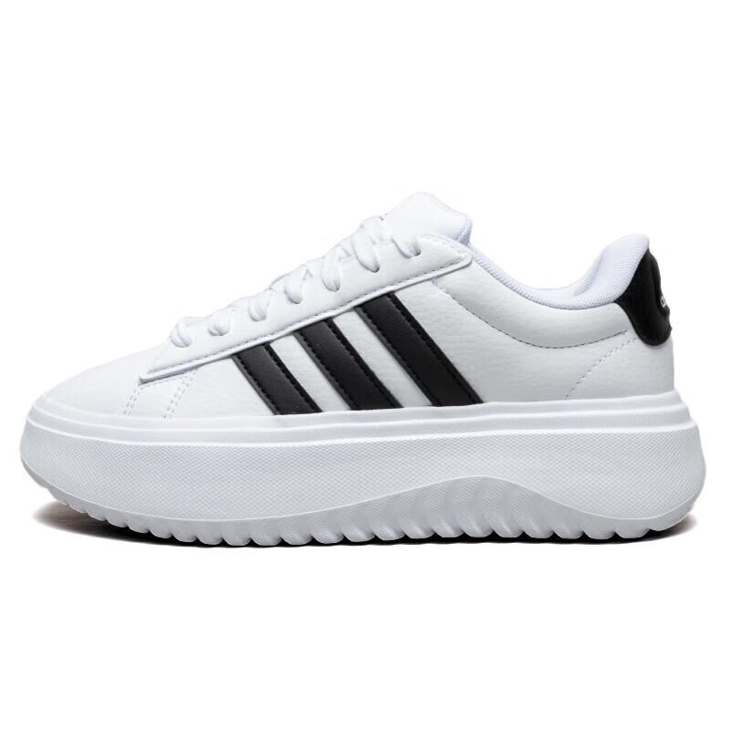 adidas Женские повседневные кроссовки IE1092