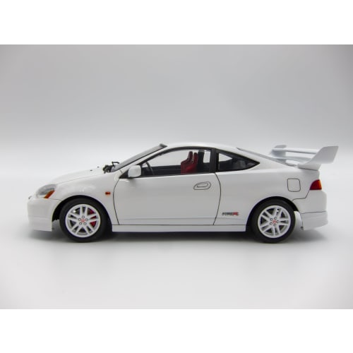 Fujimi Model 1/24 Inch-Up Series No. 302 Honda Integra Type R DC5 Special Edition ID-302
