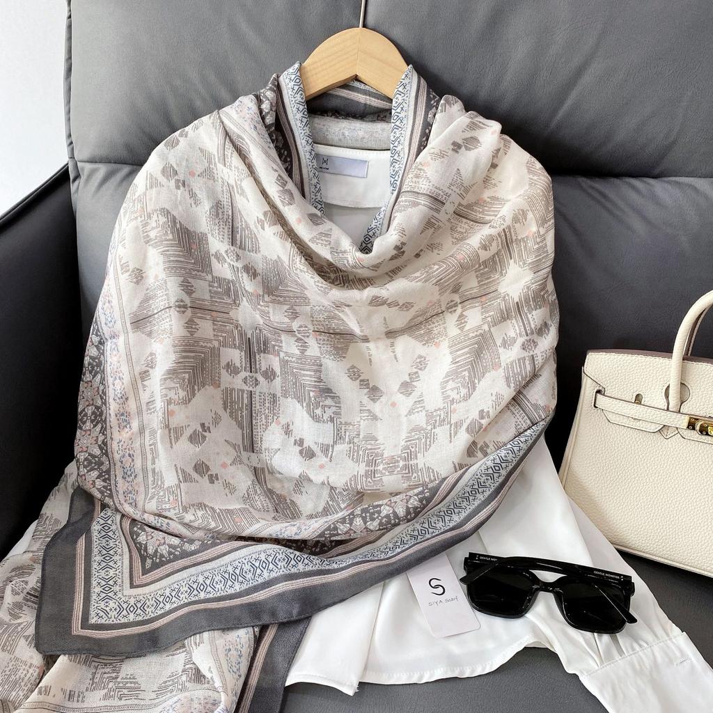 Cotton and Linen Feel Outer Scarf Black and White Bohemian Headscarf Beach Towel Air-conditioned Room Shawl Women