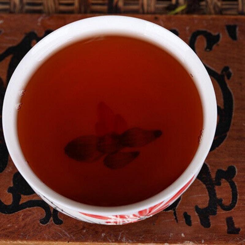 250 г ароматного чая из клейкого риса Юньнань Мэнхай, брикет, спелые листья чая пуэр, упакованные в коробку