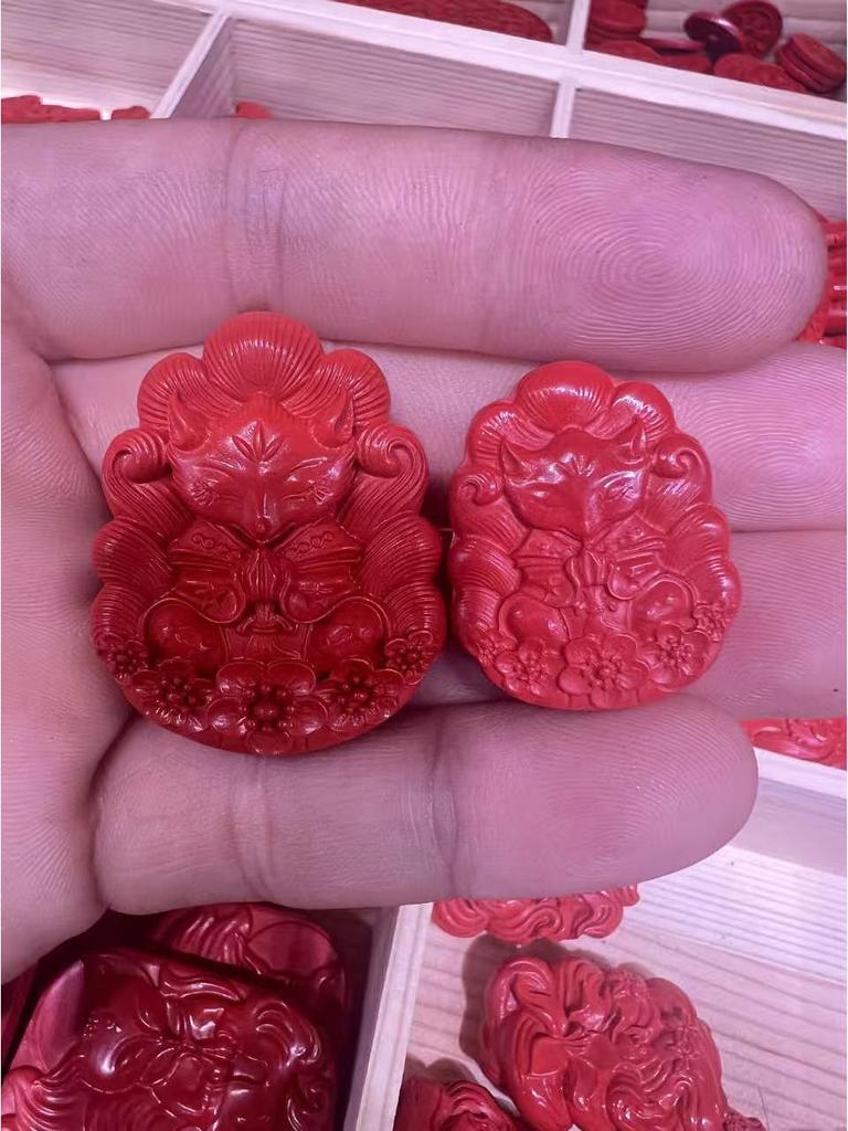 Кулон-ожерелье и брелок-шарм из циннабара, красной цинчжоуской глины, с изображением девятихвостой лисы