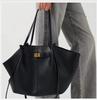Fashion Large Capacity Trapeze Women Shoulder Bags Designer Metal Lock Handbags High-Quality Pu Leather Big Tote Commute Bag