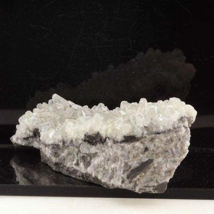 Pierres et Minéraux. Calcite. 461.10 ct. Anduze, Gard, Occitanie, France.