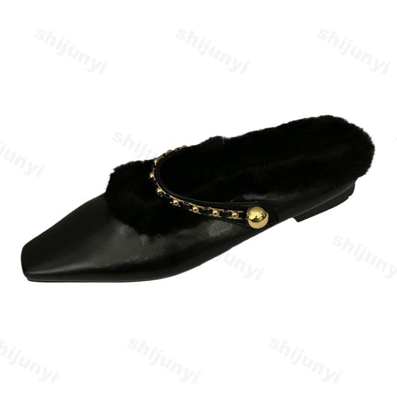 Fashion New 2024 Winter Plush Shoes for Women's Flat Fluffy Mary Janes Shoes Warm Cotton Shoes Faux Fur Half Slippers Zapatos De Mujer