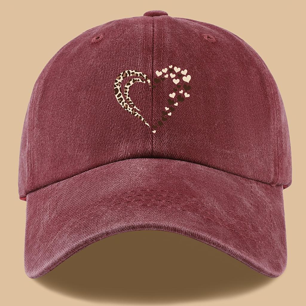 Leopard print heart print retro casual baseball cap suitable for parties, couples, and holidays as a gift for those around you!