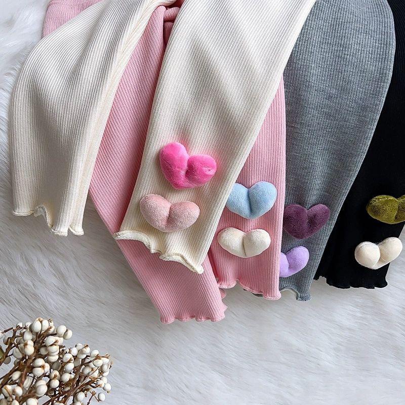 Девичьи осенне-зимние брюки-верхняя одежда на флисовой подкладке, стильные флисовые леггинсы облегающего кроя с узором в виде сердечек, детская одежда