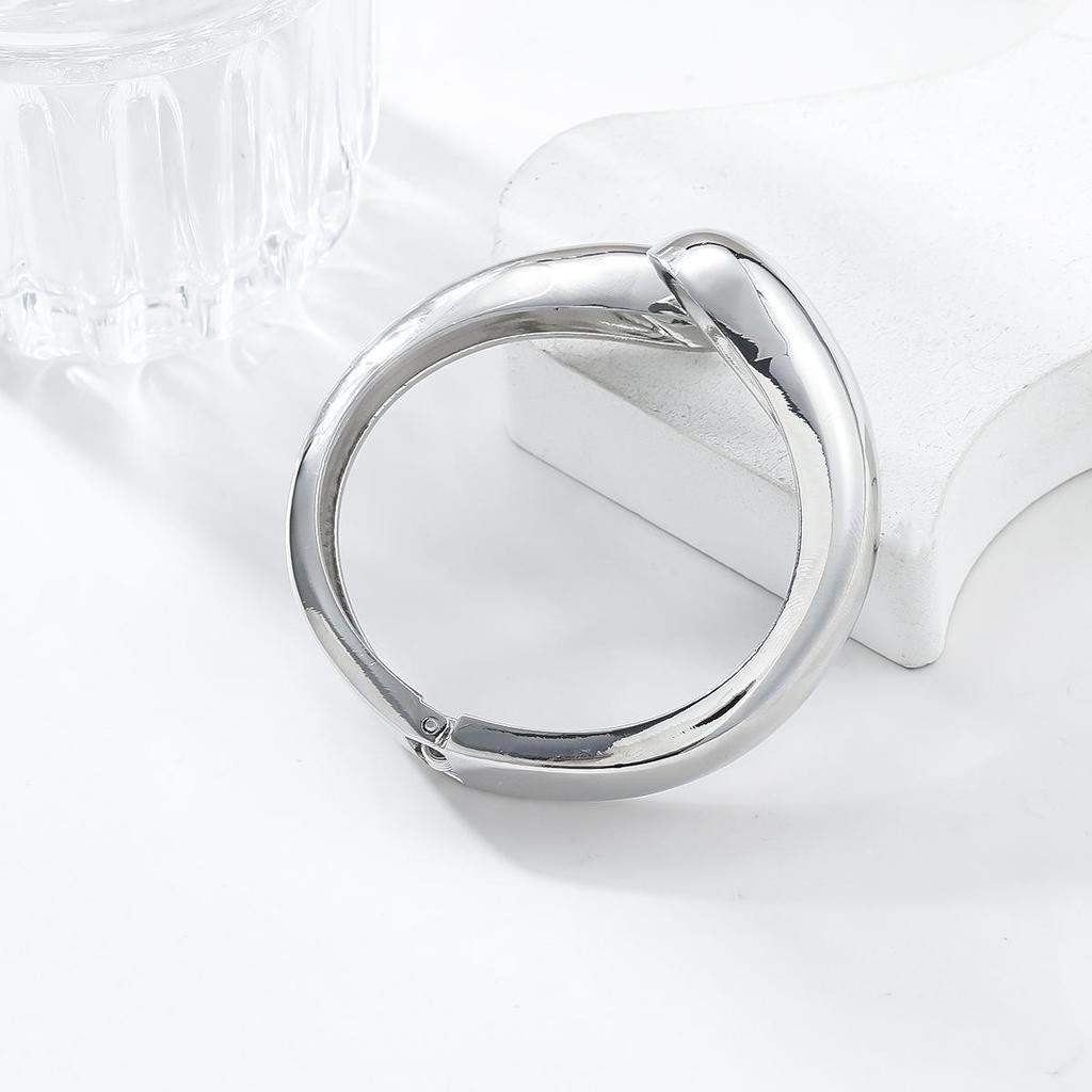 Изысканный европейско-американский глянцевый открытый браслет в форме капли воды