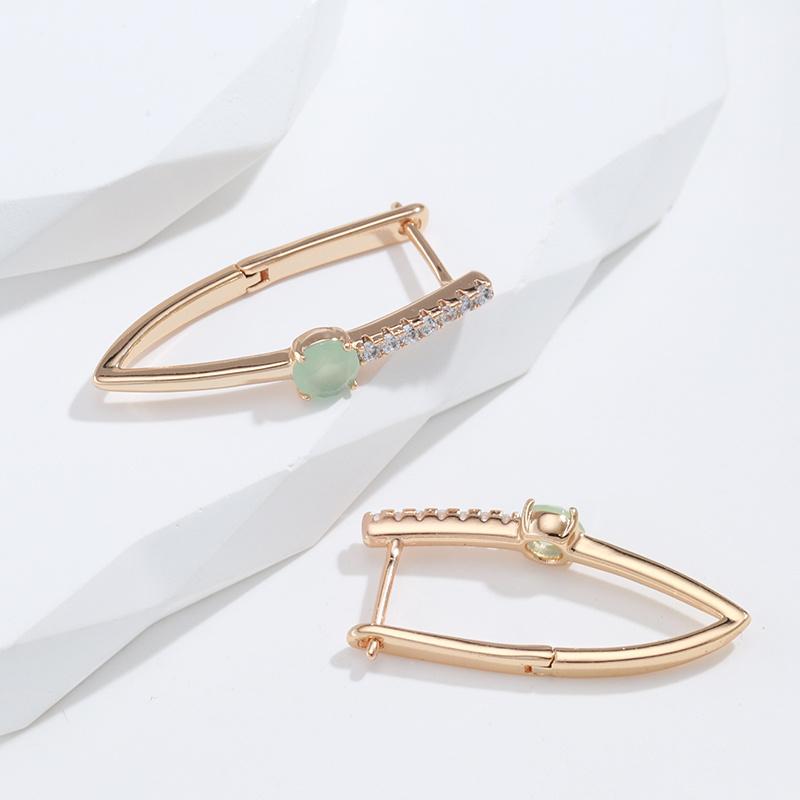 1 пара зеленых циркониевых V-образных серег для женщин золотого цвета, клипсы, повседневные роскошные ювелирные изделия