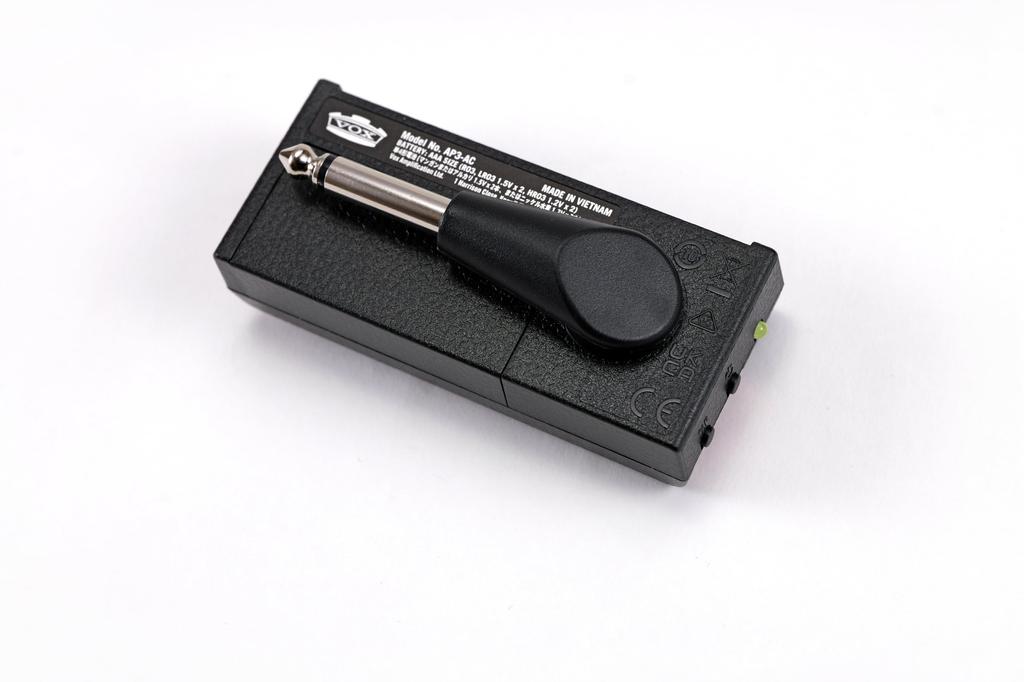 VOX Headphones Guitar Amplifier amPlug 3 US Silver No Cables Required Plug In Directly To Your Guitar Ideal for Home Practice Battery Powered Effects