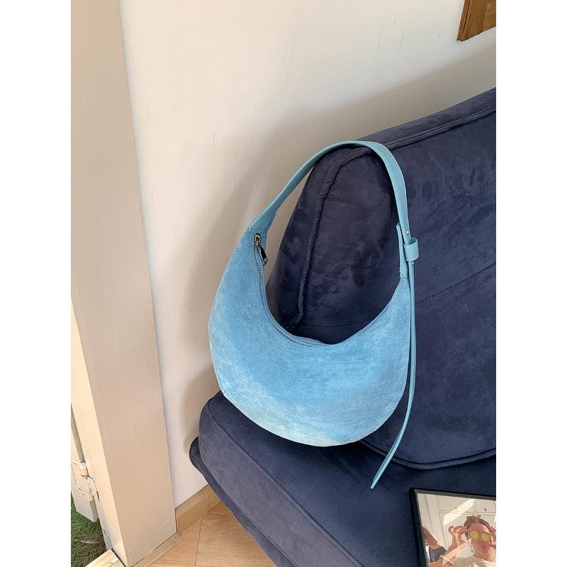 Замшевая сумка осенняя женская нишевая ручная сумка-пельмень плюшевая модная простая новая сумка через плечо женская