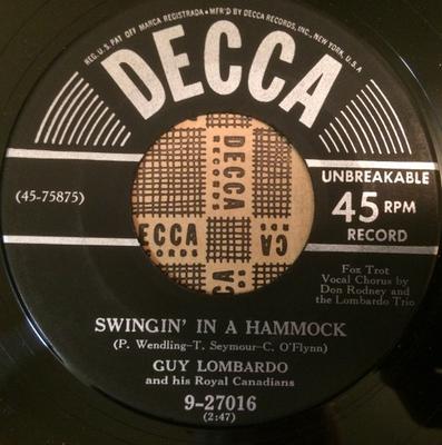 7-дюймовая пластинка GUY LOMBARDO & HIS ROYAL CANADIANS - Swingin' In Hammock / Moonlight Sav 4575875 Decca 1950 США Джаз Б/у