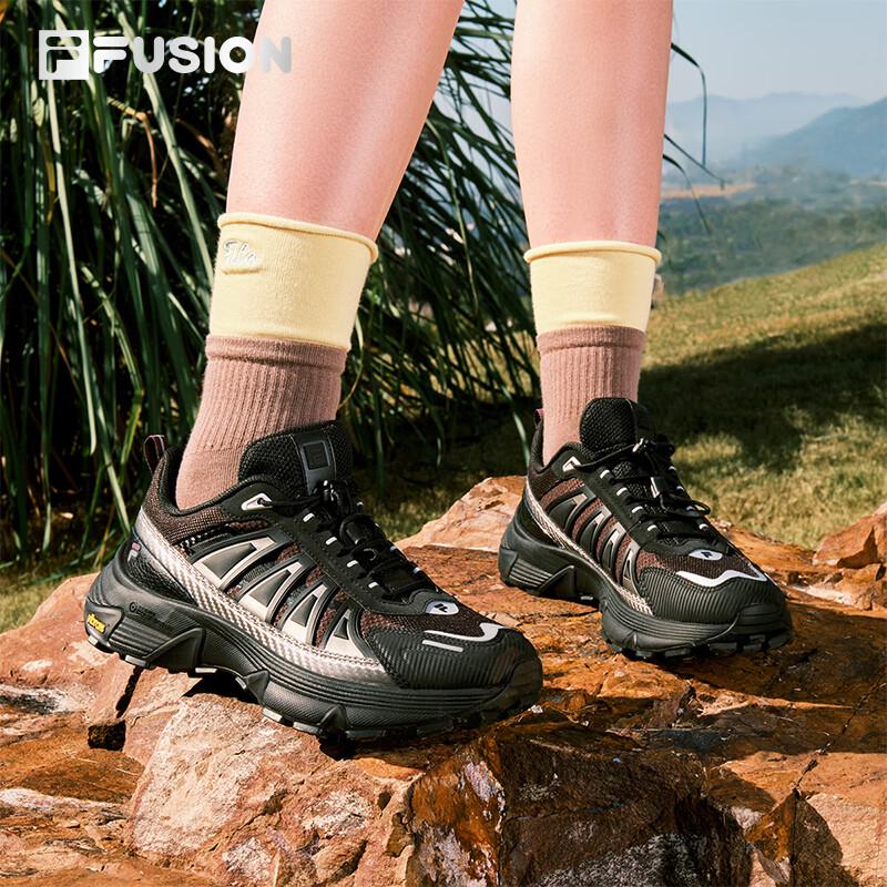 FILA FUSION COMO Y Women's Trendy Casual Running Shoes