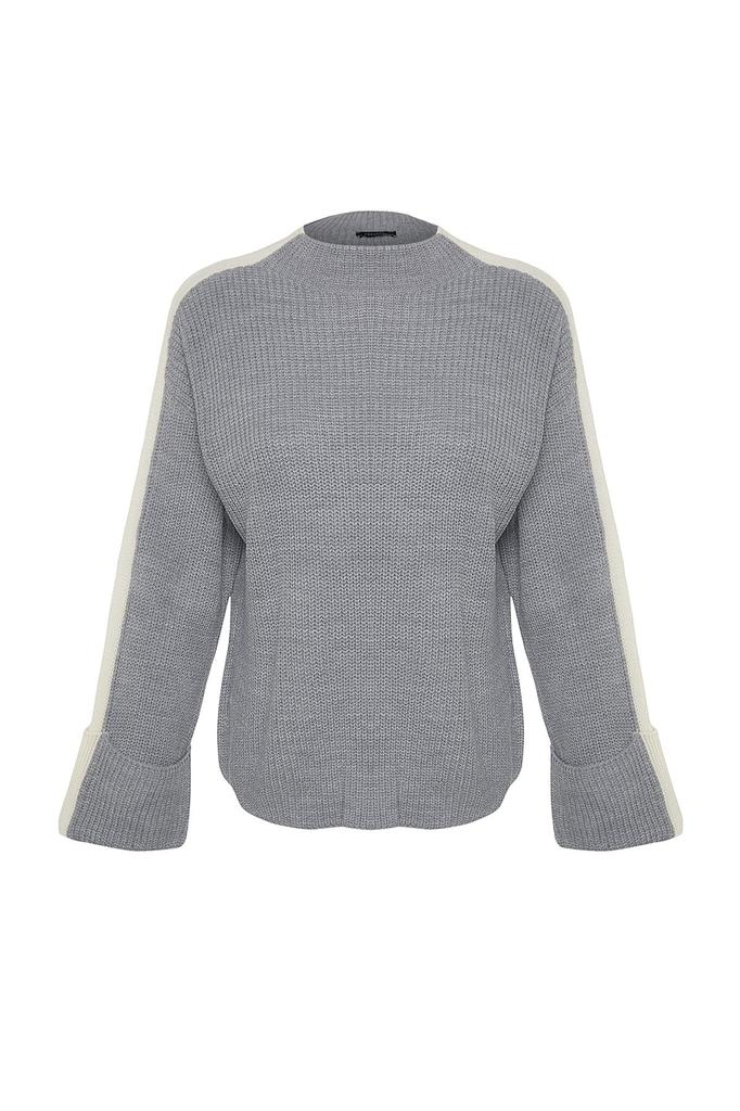 Женский модный стильный свитер, черный сложенный трикотаж с широкими рукавами