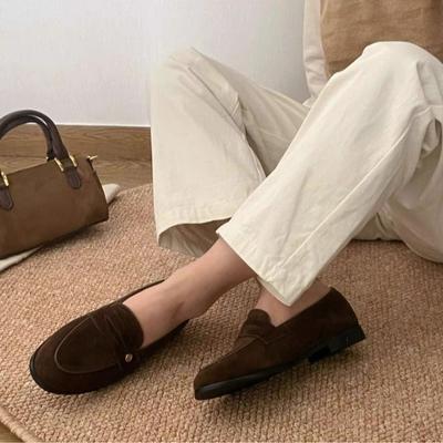 Ретро лоферы из овчины с маленькой золотой пряжкой из натуральной кожи, матовые на плоской подошве, женские, британские, обувь-бини на одном педале, маленькие кожаные туфли