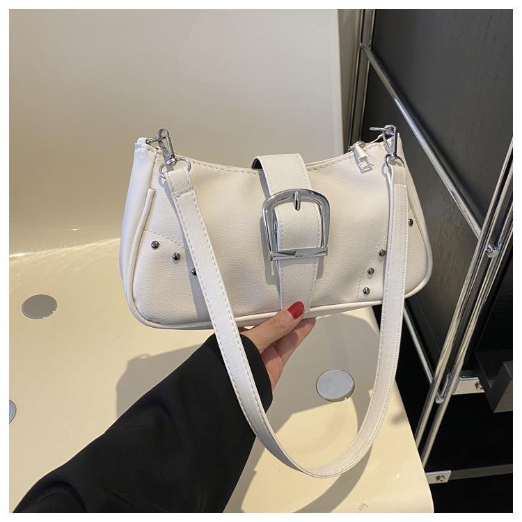 2025 зима новая простая модная ретро повседневная однотонная сумка-подмышка через плечо с заклепками женская