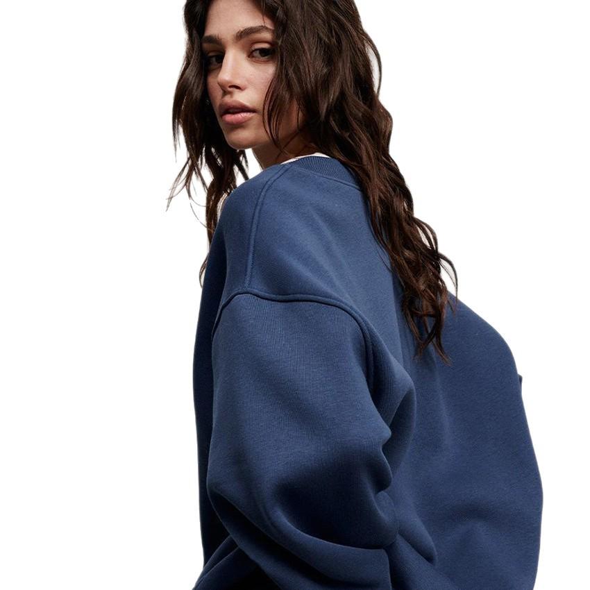 Женский европейский и американский флисовый свитшот оверсайз с круглым вырезом - однотонный для осени/зимы 2025