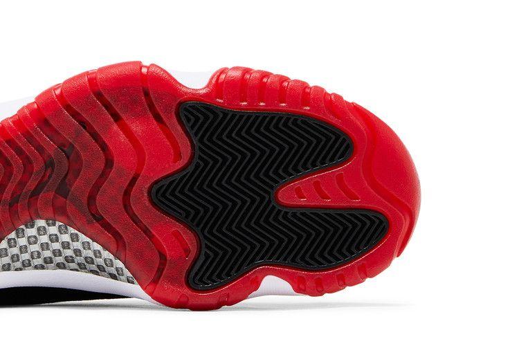Женские кроссовки Jordan 11 Retro Bred Вельветовые (Женский) Черный/спортивный красный/белый
