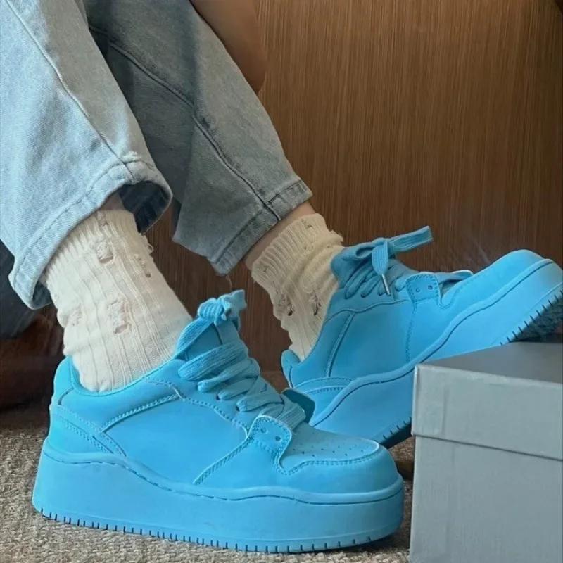 Мода 2024 года. Новые туфли для женщин. Женская обувь на шнуровке. Вулканизированная обувь на весну и осень. Дышащая, прочная, повседневная, удобная спортивная обувь на платформе.