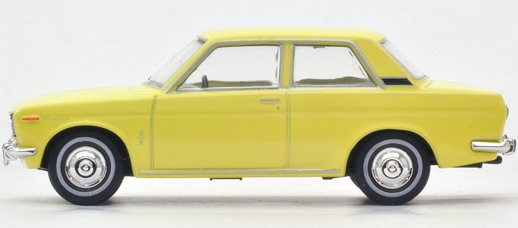 Tomica Limited Vintage Bluebird DX Готовая модель LV-152b 2-дверный (желтый) -