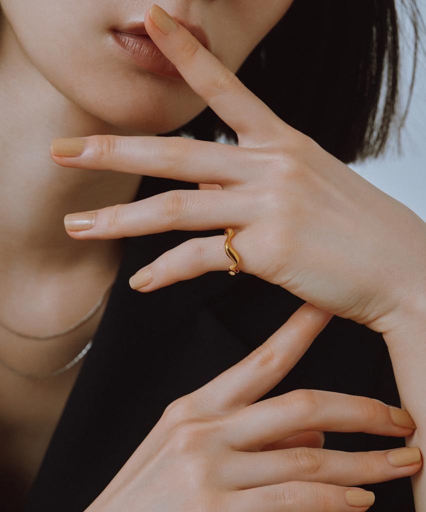 Кольцо-мизинец Novice Tokyo Lava Pinky Ring [Нержавеющая сталь] / Золото