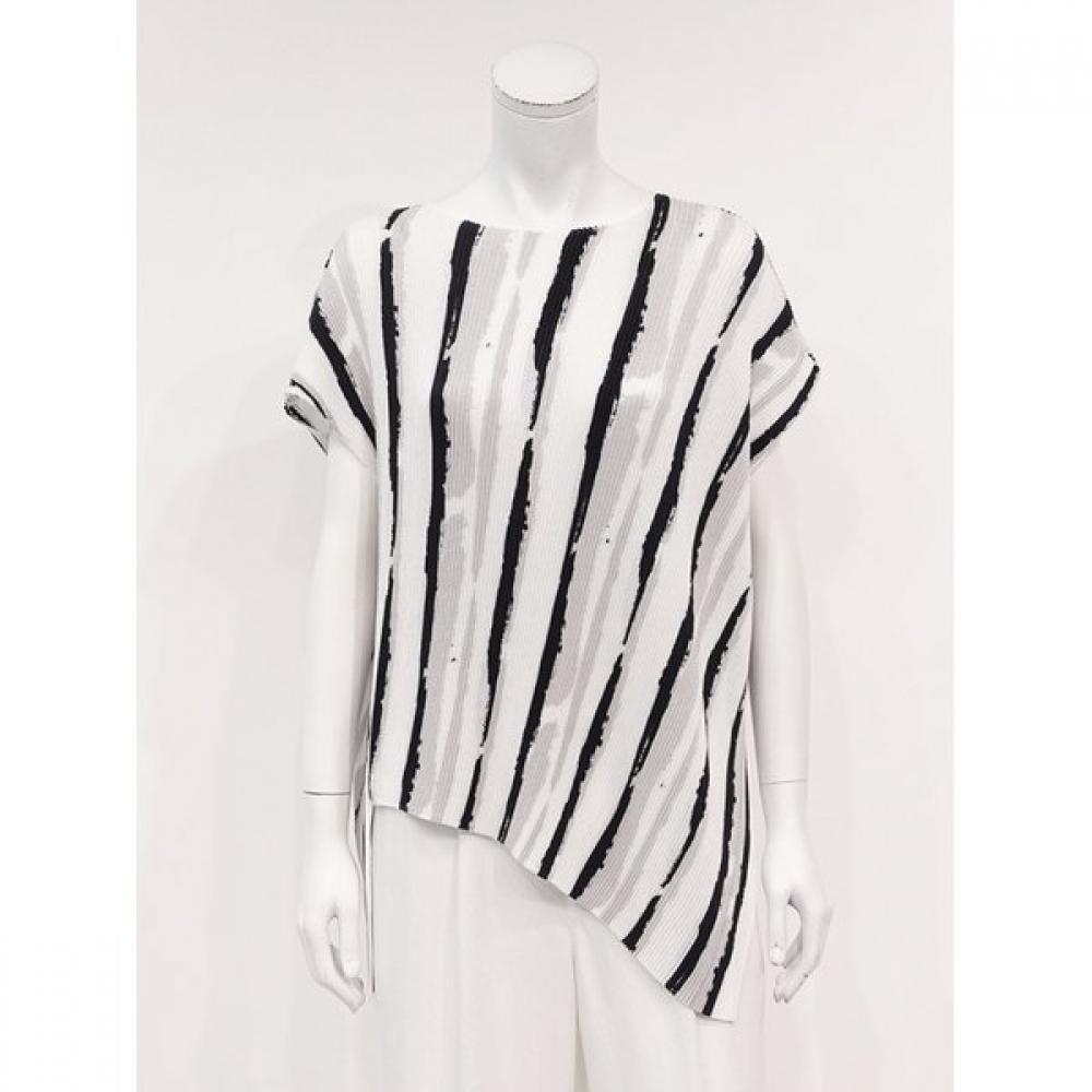 Specchio Asymmetric Hem Short Sleeve Blouse 451 148