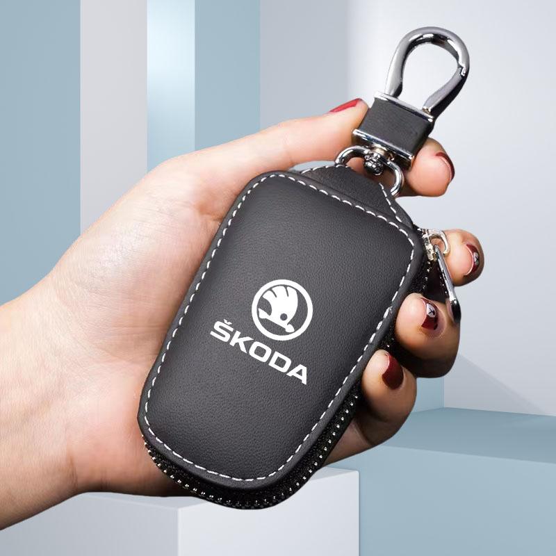 ERQY8 Leather Car Key Case Cover for Skoda Superb A7 Kodiaq Octavia A8 2021 Leather Shell Fob Holder Keyless Accessories