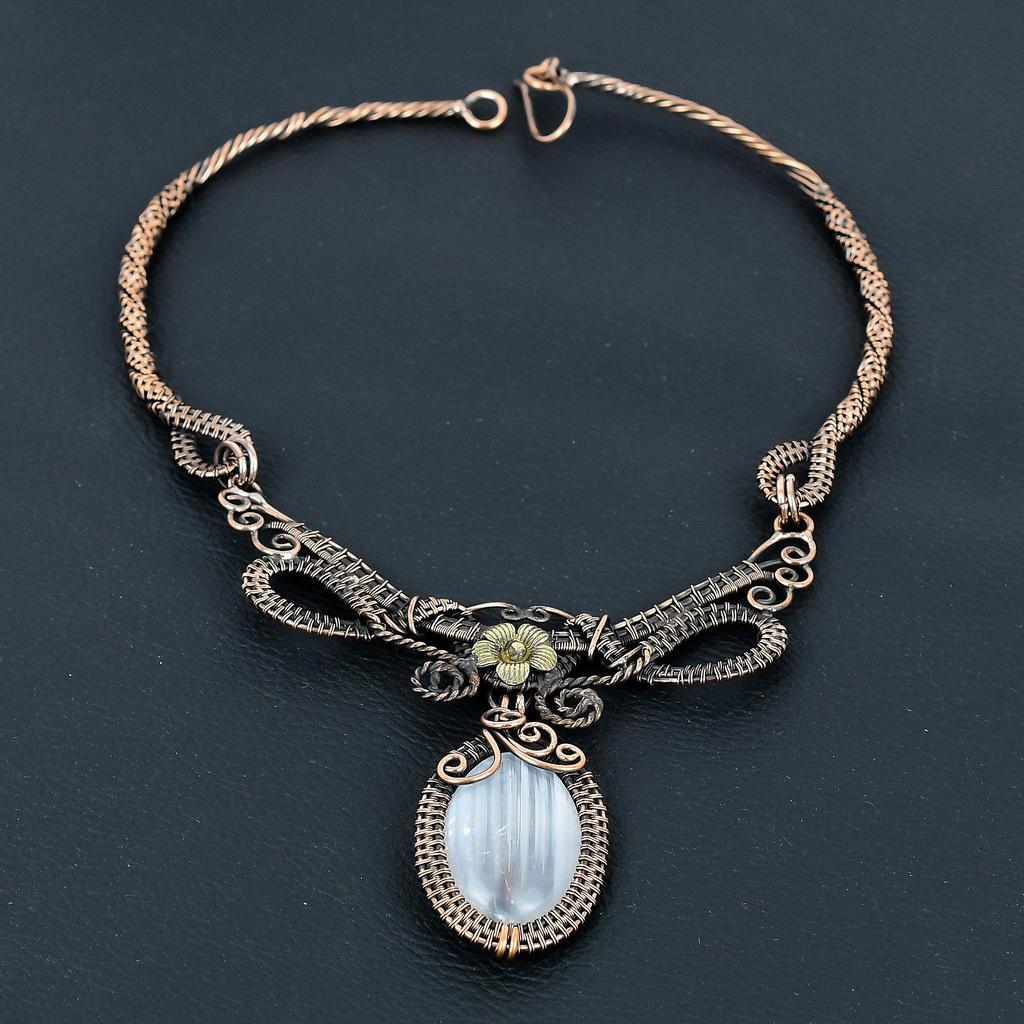 Ожерелье с друзой селенита, обернутое медной проволокой 999 пробы, с регулируемой цепочкой, ожерелье ручной работы с драгоценным камнем ко Дню памяти