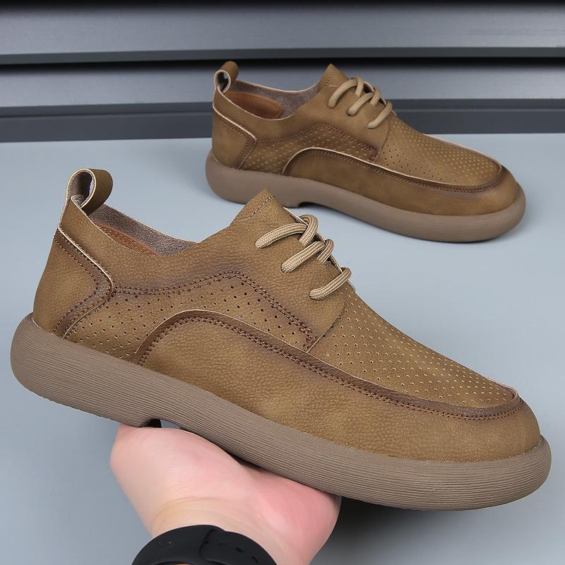 New Shoes for Men Genuine Leather Casual Shoes Retro Breathable Microporous Flat Skateboard Shoes Street Cool Sneaker