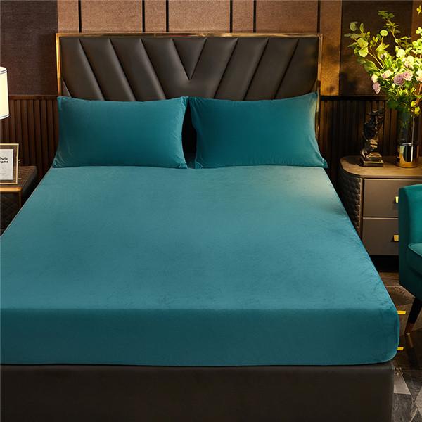 Winter Warm Plush Elastic Fitted Sheet Double Bed Sheet Soft Warm Velvet Bedspread Mattress Cover Bed Linen Protector No Pillowcases
